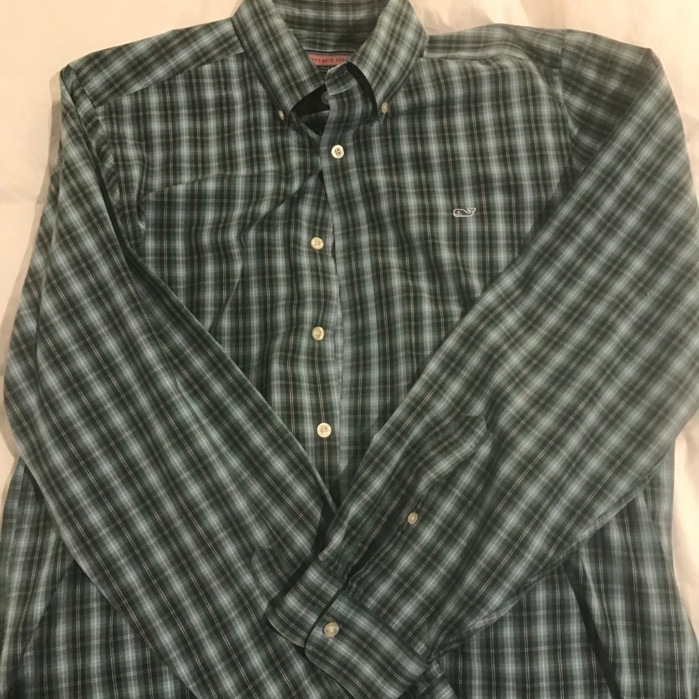 Vineyard vines button down - Picture 4 of 5